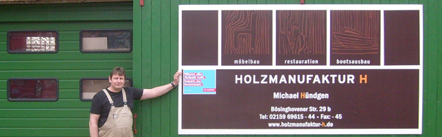 Michael Hündgen, gelernter Schreiner/Tischler mit 30-jähriger Erfahrung steht hinter seiner Schreinerei "Holzmanufaktur-H"